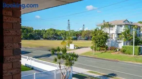 Coastal Comfort On Boyd - Image 2