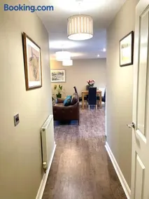 Luxurious two-bedroom apartment in the centre of Peterborough - Image 4