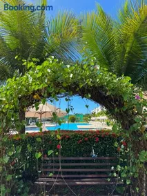 Lindo apartamento em Muro Alto, Porto de Galinhas, Vista para as piscinas, 3 qtos e sala climatizados, Acomoda até 8 pessoas - Image 3