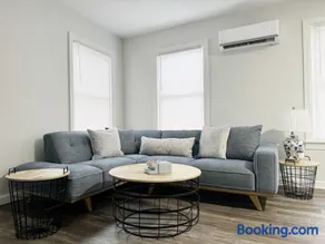 Riverside Retreat Apartments - Image 1