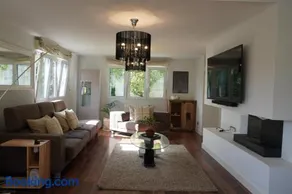Meruelo Home - Image 1