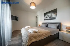 Villa Luen near Pula with large garden and private pool for families - Image 4