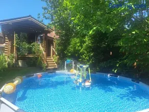 CABIN in hosts huge garden CHILD FRIENDLY with Hens Kittens firepit Marshmallows - Image 3