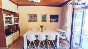 Family villa on the coast - Image 3