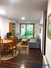 Casa Buganvilla. Apartamento con jardín, a 100 metros del centro. - Image 1