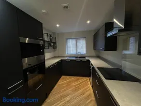 The 9th Hole - Two-Bedroom Apartment in Birkdale, 1 mile from Royal Birkdale Golf Club - Image 2