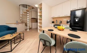 2 Bedrooms, Parking, Balcony with a View Apartment - Image 2
