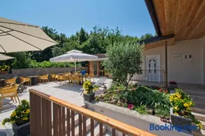 Sea View Guesthouse Opara - Image 3