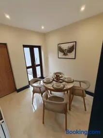 House, Sutton Coldfield,Great location - Image 3