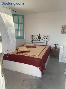 Sweet Home with Two Beds One Single Room with Beautiful View - Image 2