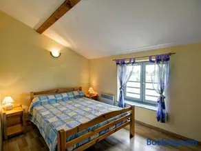 Grand Gîte de Caractère pour 15 Pers. avec Jardin à Luré - Image 3