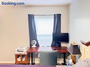 Near Disney cozy quiet place, 2 rooms with queen bed up to 4 people - Image 3