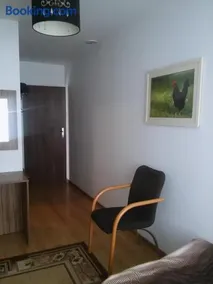 Pod Zachrypniętym Kogutem - Image 1