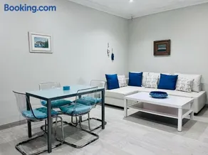 Apartamento adosado con terraza en Playa América, Nigrán - Image 1