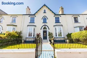 Abbey Lodge, Llandudno - Period Townhouse, 5 bedrooms & bathrooms, with Hot Tub & Private Parking - Image 1
