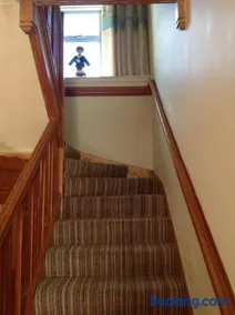Whitehouse Guest House - Image 4