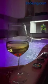 Holiday Luxury Room - Image 1