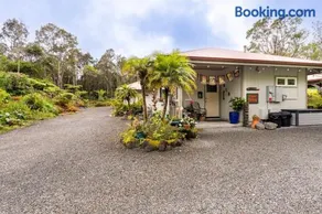 The Alala at Stained Glass Cottages - Image 2
