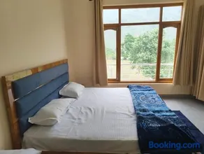 Hotel Aditya - Image 1