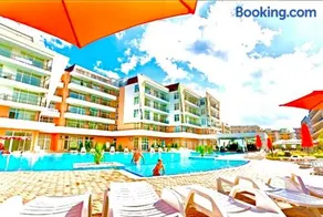 Apartcomplex Grand Kamelia Sunny Beach - Image 2