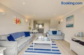 2 Bed in Fowey oc-p00857 - Image 3