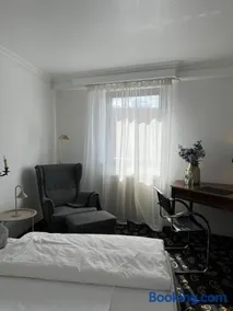 Landhaus Hotel Neuss - Image 2