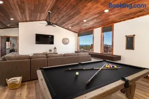 Sage Meadow Retreat-Brand New: Hot Tub, Pool Table, Shuffleboard - Image 1