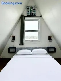 Beachfront Cabin - Image 4