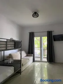Arista Holidays Apartments - Image 2