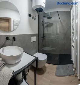 Ottavio's House by RentMax, 10min from Maggiore Lake - Image 2