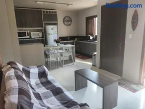 Casa Completa Ótima Localização Vale dos Vinhedos - Image 4
