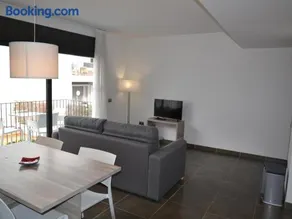 Apartamento céntrico con piscina, parking y a 200m de la playa en L'Estartit - ES-323-41 - Image 2