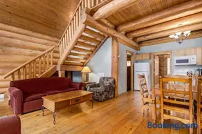 Wonderful Rockies Cabin Getaway for Hike or Ski - Image 4