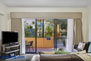 3BDR 2BTH 1PRK - Northbridge Townhouse - Image 3