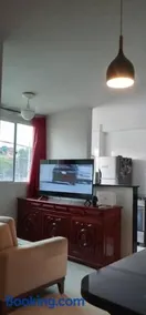 Lindo Apartamento com Piscina, Próximo ao Metrô - Image 2