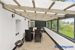 Cozy Holiday Home With A View Of The North Sea - Image 2