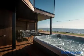 Luxury Resort Reiu - Image 1