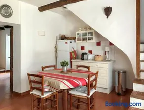 Maison chaleureuse à Saint-Privat, 80 m² avec cour. - Image 3