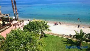 patra's sea front apartment - Image 4
