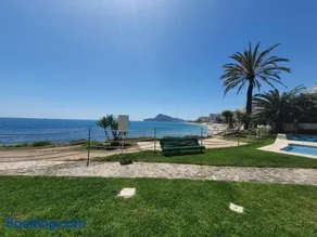 SOLETE - Apartamento con vistas, acceso directo al mar, piscina y parking by Redi - Image 5