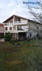 Le Attique - Image 4