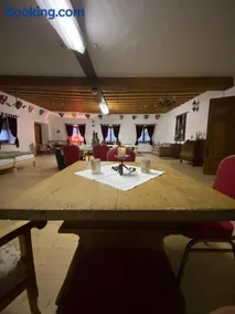 Schlosstaverne Sighartstein Familienzimmer - Image 2