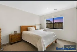 1 bedroom house in Brisbane - Image 1