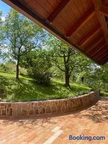 Green Breeze - Private Hot Tub Retreat - Image 3