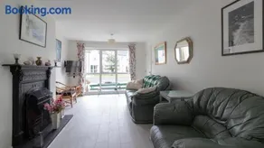 Strand Cottages Ballycastle Seafront - Image 2