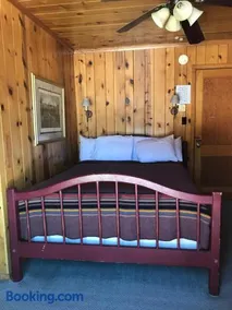 The Lodge at Red River - Image 5