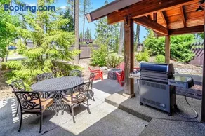 Sweet Retreat - Image 5
