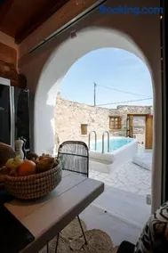 Naxos Heritage Residence - Image 1