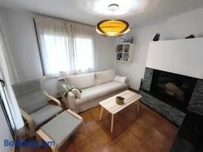 Unifamiliar con jardín, piscina, tenis y pádel - Image 3