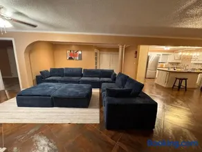 McKnight Manor 5BR 4 BA Delta Getaway in Mound Bayou - Image 2